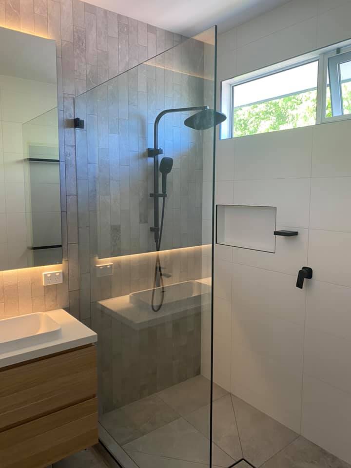 Frameless glass shower in Yarrawonga home renovation