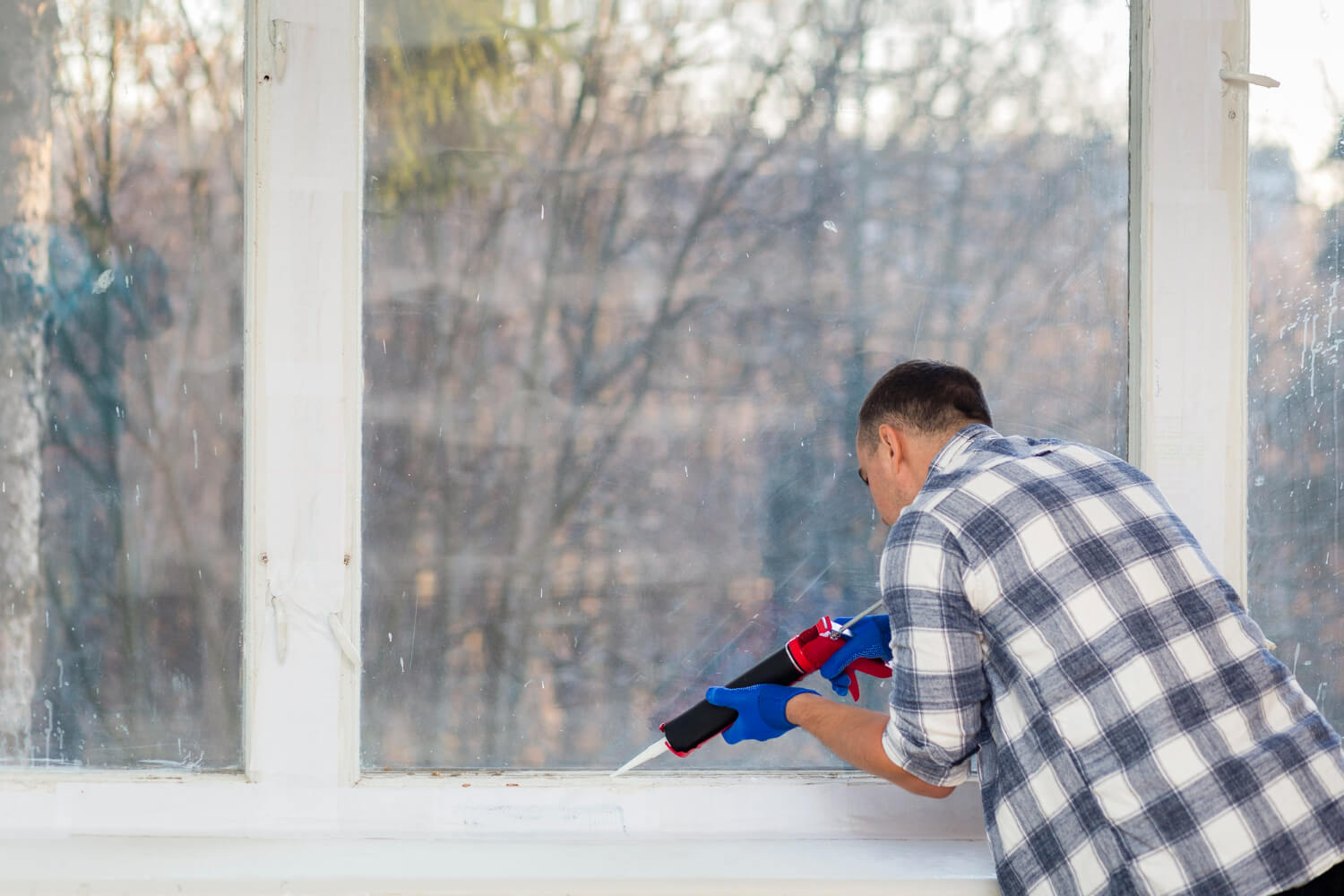 High-quality caulking in bathrooms and kitchens in Rutherglen